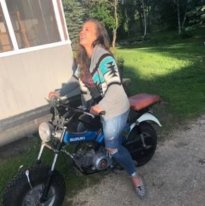 Meet your Posher, Andrea